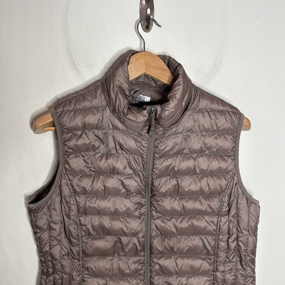 32 degree heat Zippered Vest with Down and feather Insulation Taupe Size XL - Picture 3 of 11
